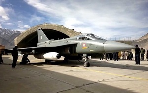 Báo Mỹ chê thậm tệ máy bay chiến đấu mới của Ấn Độ