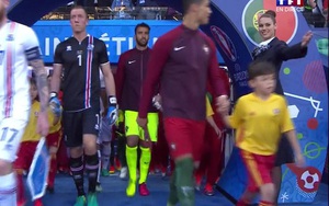 Ronaldo dính tiếng sét ái tình?