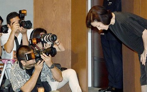 Con trai mắc tội cưỡng dâm phụ nữ, mẹ Nhật cúi đầu xin lỗi cả nước