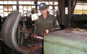 Phụ nữ ở Nhà máy Z153