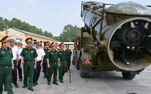 Đại tướng Ngô Xuân Lịch kiểm tra công tác huấn luyện, sẵn sàng chiến đấu tại Lữ đoàn 679
