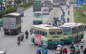 Hình ảnh xe buýt "tạt đầu", "cướp" đường ám ảnh người dân Sài Gòn