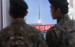 Tên lửa Triều Tiên nổ thành 270 mảnh, văng sang bờ biển Philippines