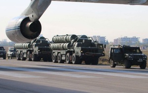Nga đưa tên lửa hiện đại nhất đến Crưm, Ukraina sôi sục đáp trả