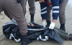 Hình ảnh thảm khốc: Nhiều thi thể trẻ em trôi dạt vào bờ biển Thổ Nhĩ Kỳ