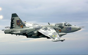 Khó tin: cường kích Su-25 của Ukraine hạ cánh khẩn cấp an toàn khi... không có phi công