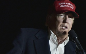 Nỗ lực chống Trump cuối cùng: Không lôi kéo được thì kiện ra tòa