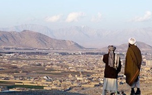 Hàng loạt nhân viên cảnh sát dính bẫy “trai đẹp” do Taliban cài cắm