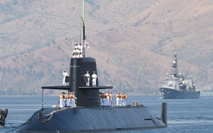 Tàu ngầm Nhật Bản cập cảng Philippines