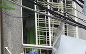 Rơi từ lầu 3, bé trai 5 tuổi bị hàng rào sắt đâm thấu ngực