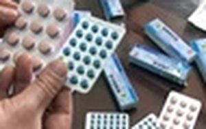 Bán thuốc kích dục rởm tại cửa khẩu Tân Thanh
