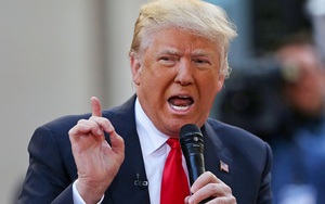 Bị chất vấn cáo buộc sốc hàng triệu cử tri bất hợp pháp, Trump lên Twitter "dội bão" CNN