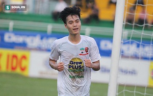 Lập hat-trick danh hiệu cá nhân, Văn Toàn bất ngờ từ chối xuất ngoại
