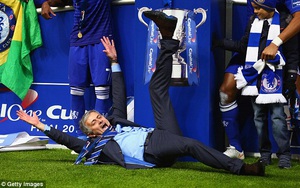 Mourinho đối diện với "lời nguyền" đáng sợ của League Cup