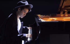 Vũ Cát Tường là nghệ sĩ Việt Nam đầu tiên biểu diễn cùng đàn dương cầm 5 tỷ đồng