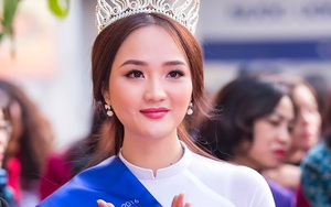 Nét tinh khôi của "Nữ hoàng đá quý Việt Nam 2016"