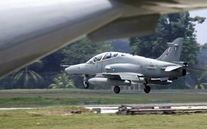 Máy bay quân sự Malaysia mất tích