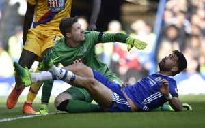 Bù giờ 11 phút, Chelsea vẫn gục ngã trong trận derby thành London