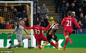 Thua đau đội "cầm đèn đỏ", Liverpool sắp bị thành Manchester vượt mặt
