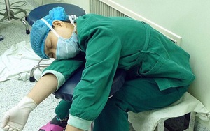 BS Wynn Trần từ Hoa Kỳ: Khám 100 bệnh nhân/ngày, BS Việt Nam kiệt sức không khác gì bên Mỹ