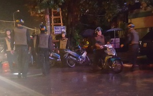 Một cảnh sát bị thương khi ngăn chặn nhóm thanh niên hỗn chiến ở quán bar
