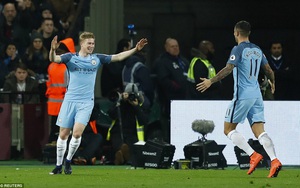 Đại thắng theo phong cách Lý Tiểu Long, Man City cho Quỷ đỏ "ngửi khói"