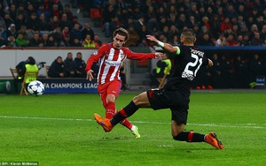 Chicharito "tịt ngòi", Leverkusen thua đau trước Atletico Madrid