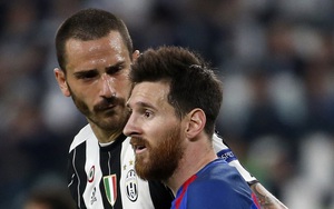 Barcelona mất liền 7 người: Lấy gì để chống lại "Bà đầm già"?