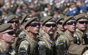 Tại sao lính Ukraine được phép.... để râu?