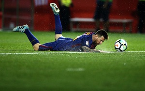 Được "biếu không" 3 điểm, Barca tiếp tục bỏ xa Real