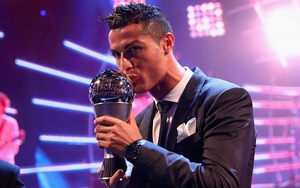 Ronaldo ngạo nghễ nhận ngôi số một, Real Madrid "càn quét" đêm trao giải FIFA