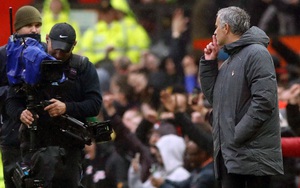 Mourinho chỉ trích CĐV Man United: Đây, "Người đặc biệt" đích thực