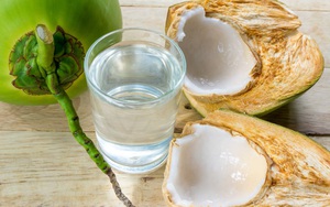 Thay vì nước cam, mỗi ngày uống 1 cốc nước dừa: Hiệu quả bất ngờ với người muốn giảm cân