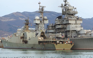 Gepard 3.9 Việt Nam đọ kích thước với tuần dương hạm khổng lồ Mikhail Kutuzov