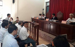 Đang xét xử 14 cựu cán bộ liên quan sai phạm đất đai ở Đồng Tâm