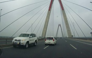 Bộ trưởng Tiến chỉ đạo "không bao biện" cho lái xe đi ngược chiều trên cầu Nhật Tân
