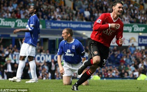"Đại bàng" Man United: 10 năm mắc kẹt dưới cái bóng của vài giây xuất thần
