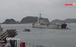 Ấn tượng quân sự Việt Nam tuần qua: Tàu pháo bảo vệ Hải quân đánh bộ diễn tập bắn đạn thật