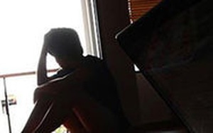 Giết bạn đồng tính sau khi hút cỏ Mỹ