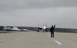 Phi đội tiêm kích Su-30SM sắp đến Việt Nam, sẽ hạ cánh tại sân bay quốc tế Nội Bài