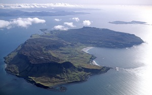 "Bí mật" hiếm có tại hòn đảo tách biệt với thế giới của Scotland