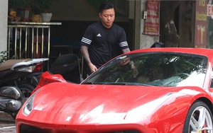 [Video hot] Tuấn Hưng phóng siêu xe Ferrari 15 tỷ gây chú ý trên phố