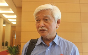 "Cục trưởng Nghệ thuật biểu diễn là biên soạn sân khấu sao có thể thẩm định bài hát"