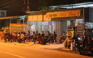 Chồng đi giao nước ngọt, vợ ở nhà chết trong tư thế treo cổ trước cửa buồng