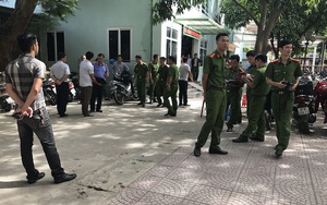 Người nhà bệnh nhân cầm dao đuổi, đâm bảo vệ bệnh viện nhiều nhát