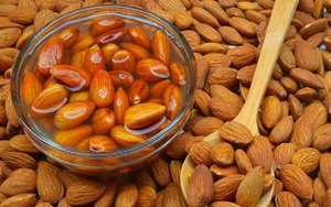 Ngâm 4 hạt hạnh nhân qua đêm và ăn vào sáng hôm sau: 7 lợi ích không ngờ!
