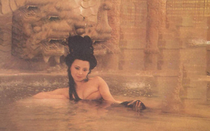 Dân mạng Trung Quốc bất ngờ xôn xao vì một cảnh "tắm tiên" từ 25 năm trước