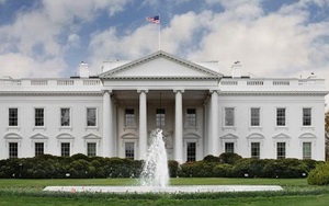 Một quan chức Nhà Trắng liên quan đến cuộc điều tra của FBI
