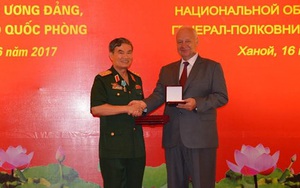 Liên bang Nga tặng Thượng tướng Trương Quang Khánh Huân chương Hữu nghị