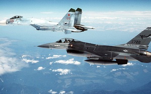 RT: Su-27 Nga "đuổi" F-16 NATO cố gắng áp sát máy bay chở Bộ trưởng quốc phòng Nga